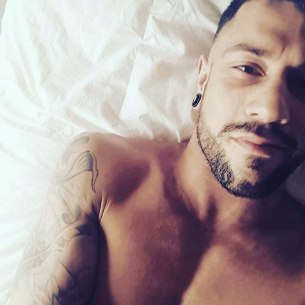 Video Chat Stories - @javieralonso5411 (Javier Alonso): undefined